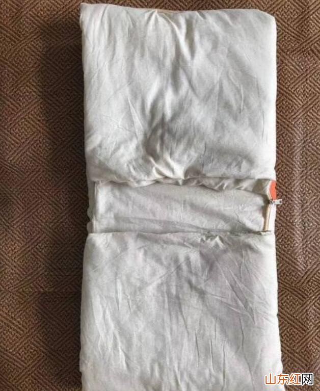 叠被子的简单步骤是什么