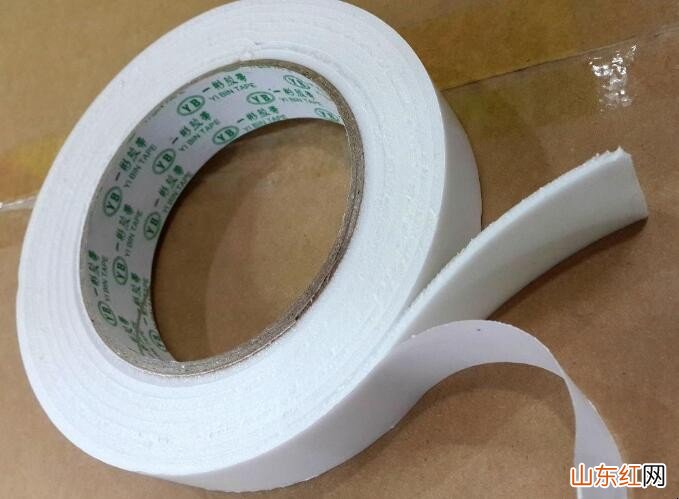 怎么收拾地板上的头发