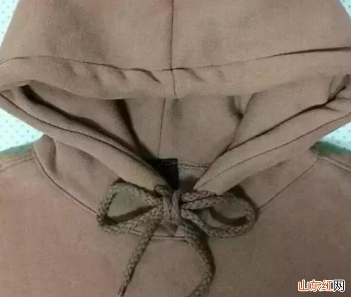 卫衣带子怎么系